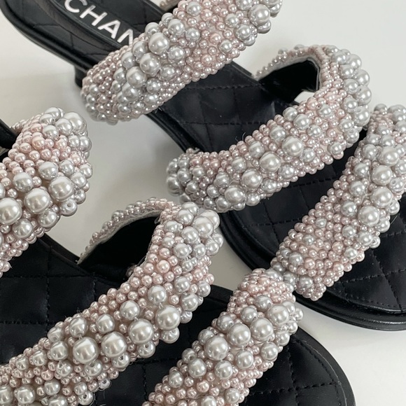 Chanel Pearl Sandal - Picture 9 of 11